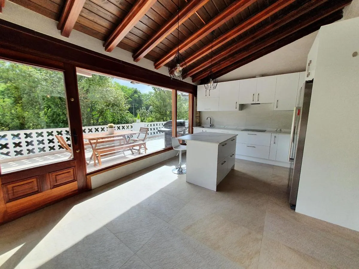Dreams And Friends On The Coast Of Bilbao. Villa Getxo