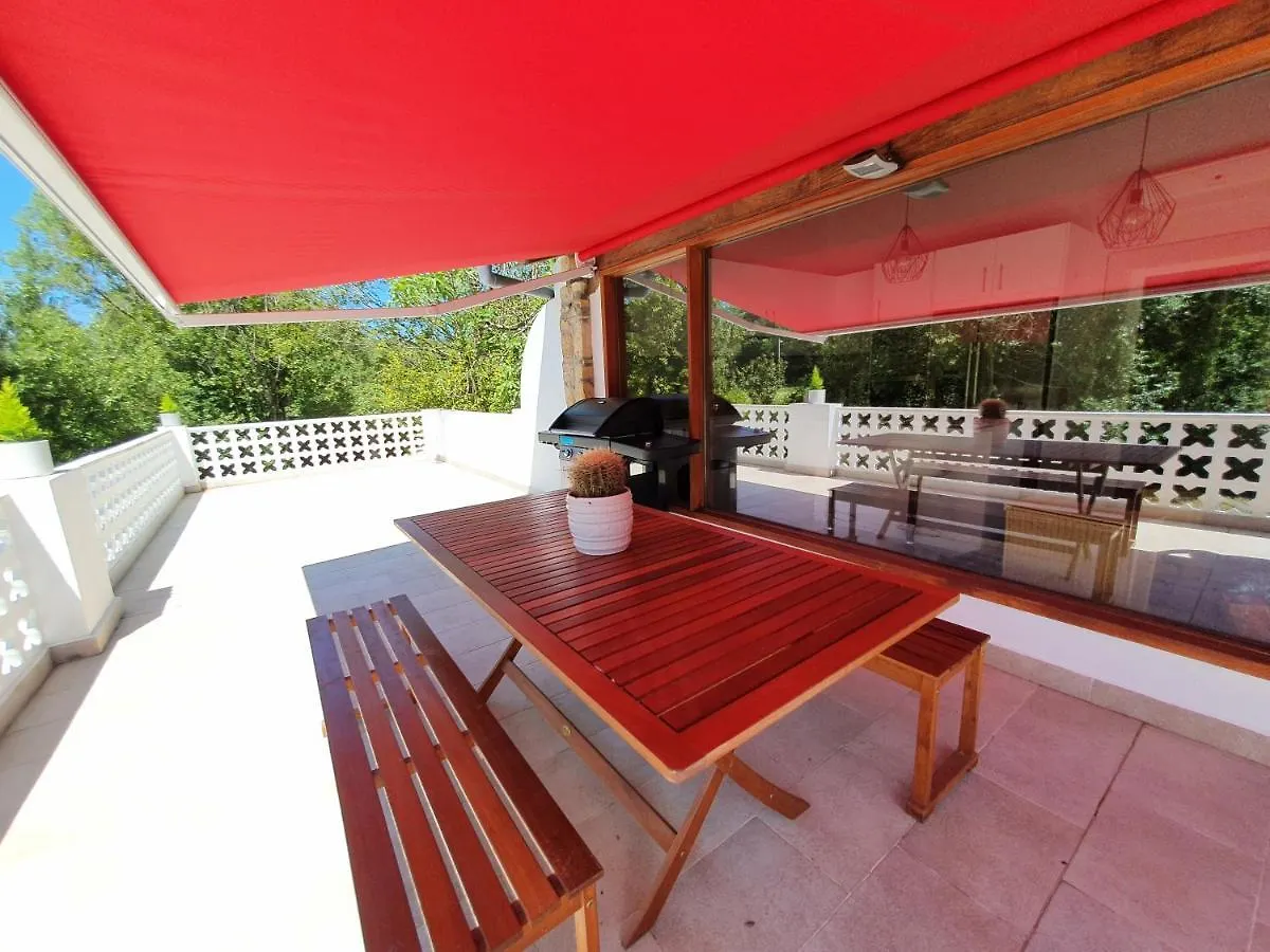 Dreams And Friends On The Coast Of Bilbao. Villa Getxo